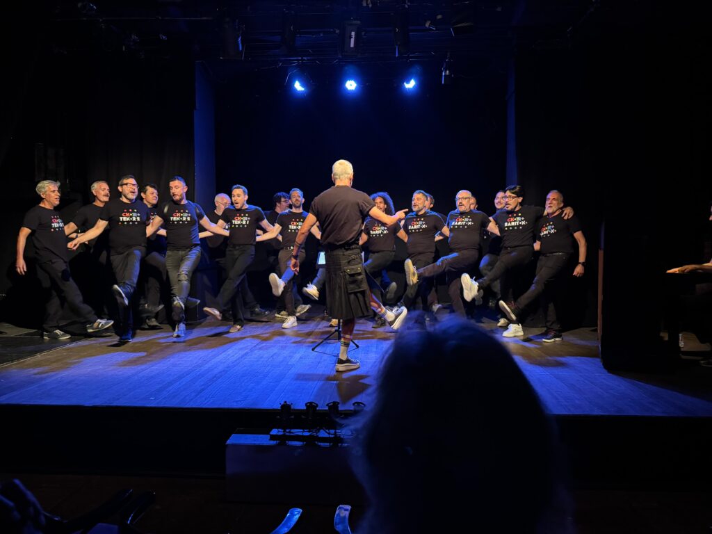 "Historias de amor" Choir Plus Madrid comenzó su temporada de conciertos del curso 2025-2026 en el Teatro Tribueñe. 