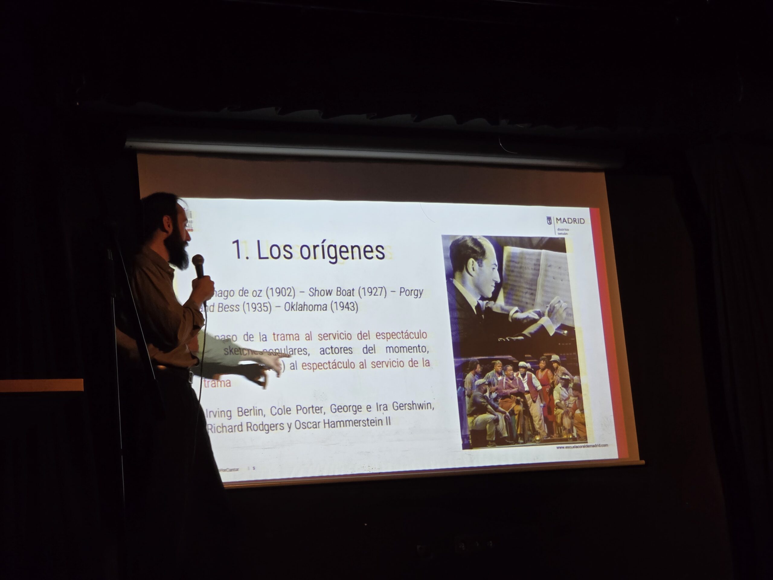 -Aprender-a-escuchar-la-musica.-CC-Espronceda.-Manuel-Pacheco-Broadway-Sound